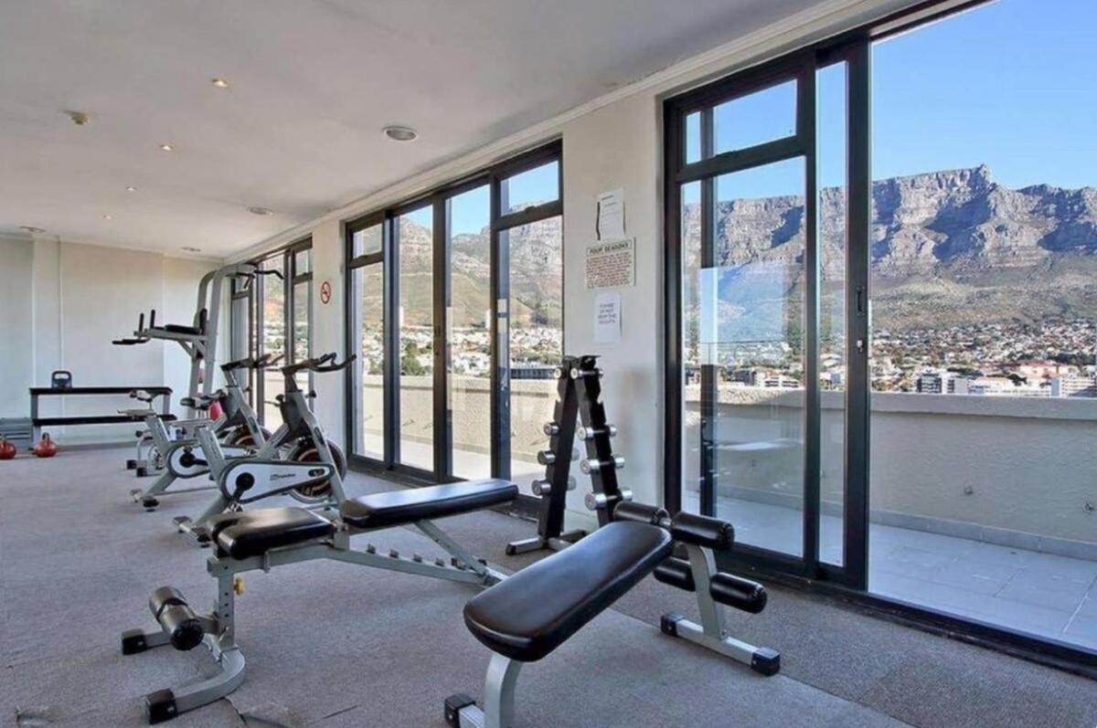 Apartment 2 Beds, Wi-fi, Aircon, Pool, Gym *