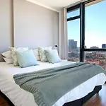 2 Beds, Wi-Fi, Aircon, Pool, Gym